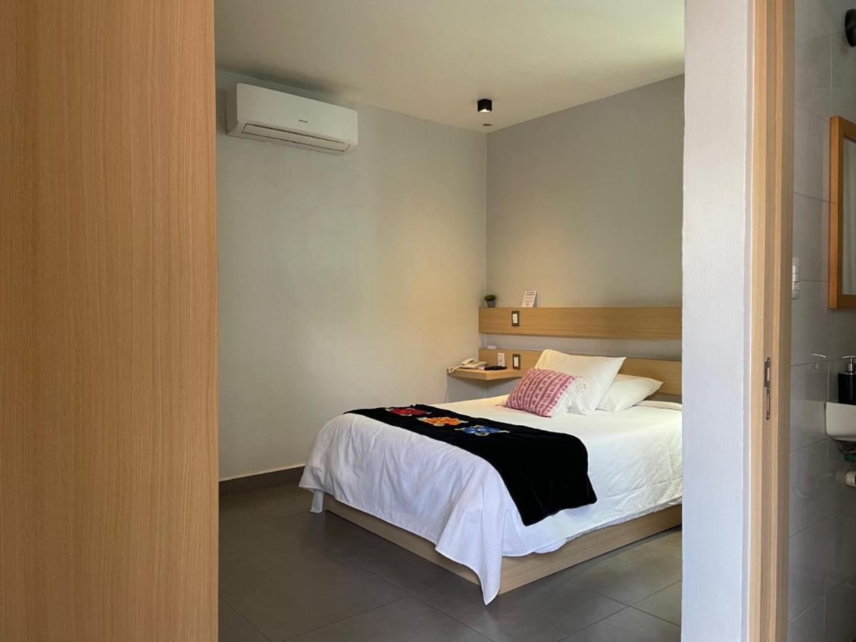 Maria Ines Hotel Suite San Agustin de las Juntas Eksteriør billede